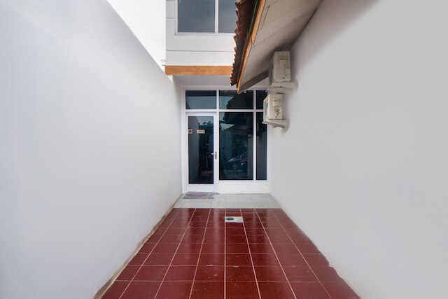 OYO  ライフ 3055 ルマー エニン