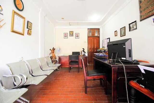 OYO  ライフ 2553 コスト ダヤ