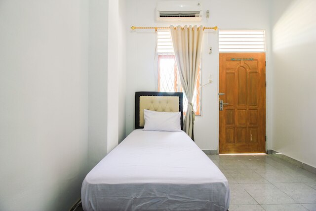 OYO  ライフ 2553 コスト ダヤ