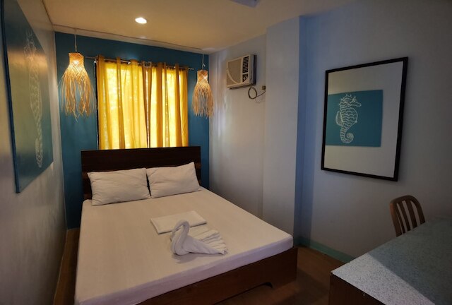 アモス ピリ トリー イン パワード バイ ココテル