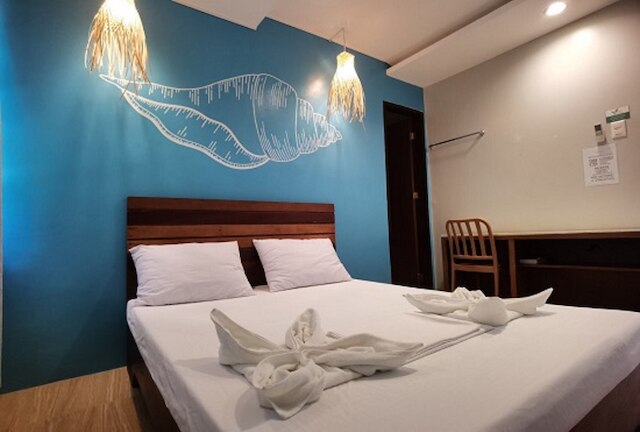 アモス ピリ トリー イン パワード バイ ココテル