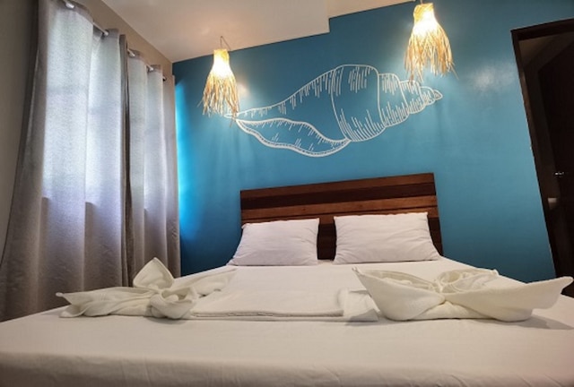 アモス ピリ トリー イン パワード バイ ココテル