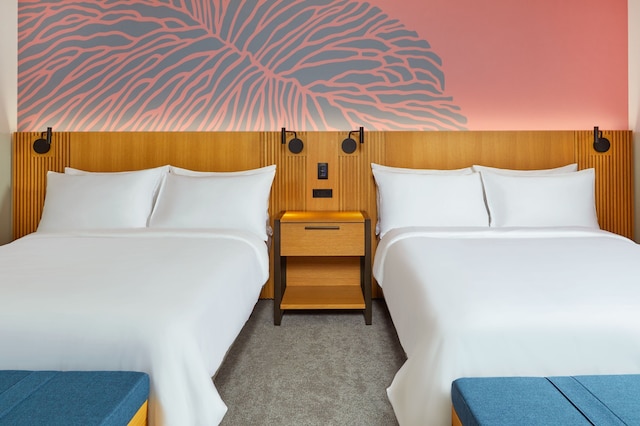 ルネッサンス ホノルル  ホテル & スパ