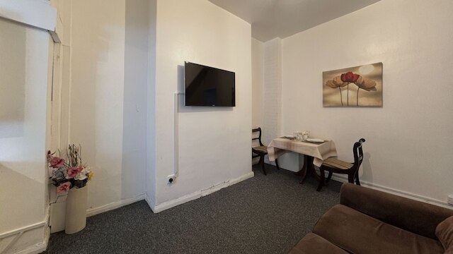 アメージング アンド イマキレート 2 ベッド ハウス イン マンチェスター