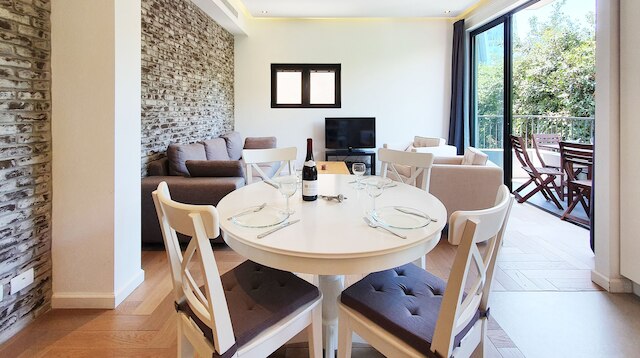 ディゼンゴフ・ブリック