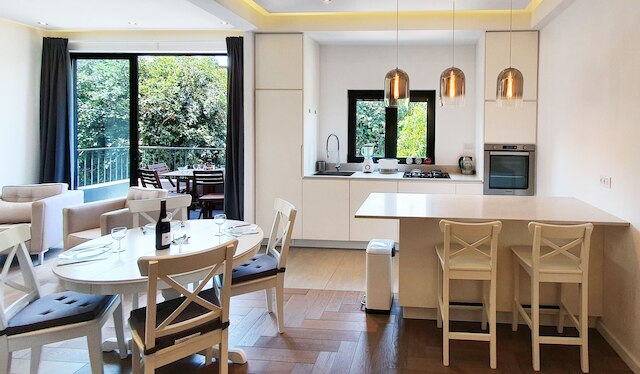 ディゼンゴフ・ブリック