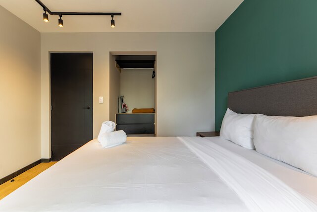 カピタリア コンデサ エスカンドン