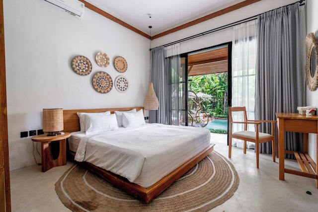 ヒジャウ ヴィラ by EVDEkimi - チャーミング 2ベッドルーム エスケープ ウィズ プール, アウトドア ラウンジ, ラッシュ ガーデン