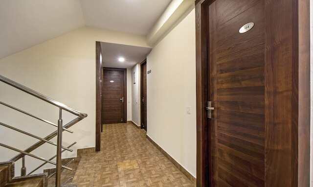 ツリーボ ロイヤル オービット, メトロポリタン