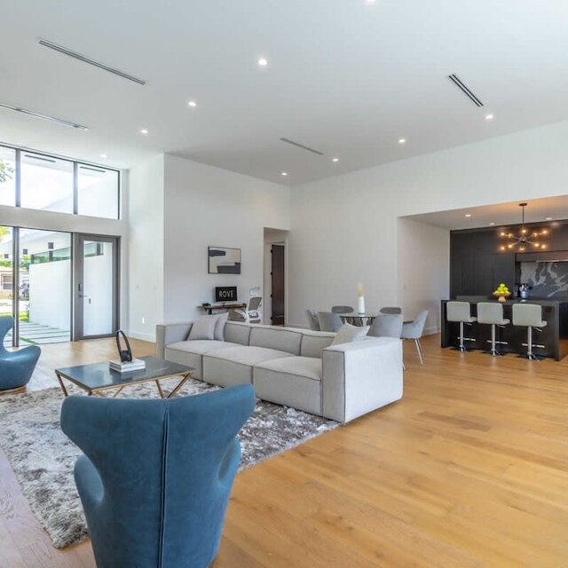 ラックス ヴィラ ウィズ プール ウィンウッド ハウス バイ ロブトラベル