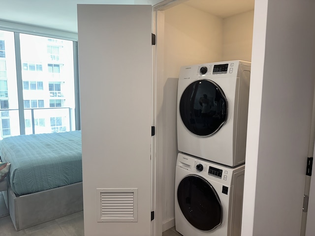 プレミアスタジオキングベッドとクイーンソファベッド