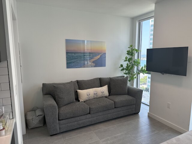 プレミアスタジオキングベッドとクイーンソファベッド