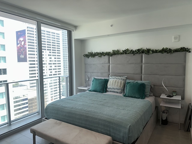 プレミアスタジオキングベッドとクイーンソファベッド