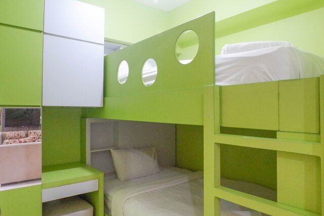 バイブラント 2ベッドルRム アパートメント  アット エドュシティ スラバヤ