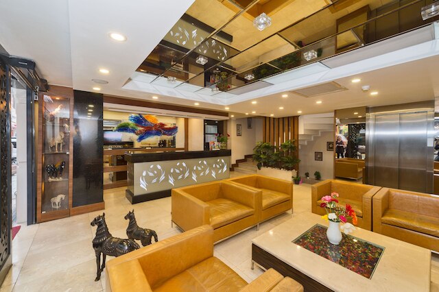 ダークメンホテル