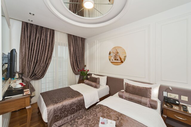 ダークメンホテル