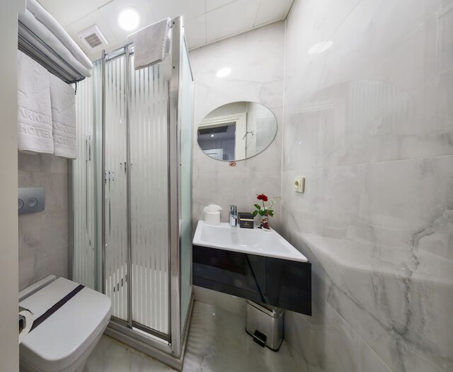 ダークメンホテル