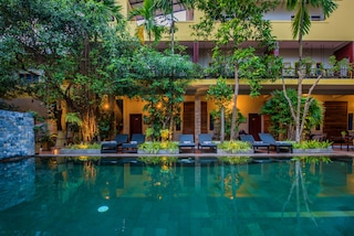 サムナック・ラウンジ