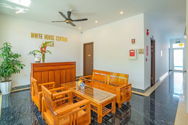 ホワイトハウスセントラルビラ