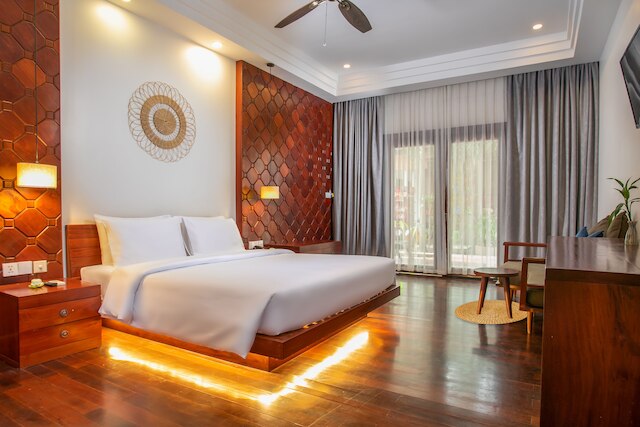 メラ レジデンス