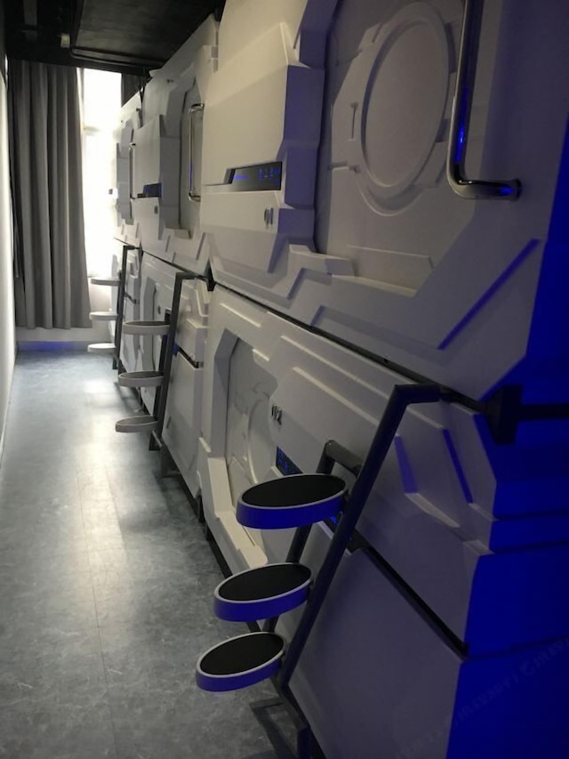 Zhuhai Dreamers Capsule Hotel