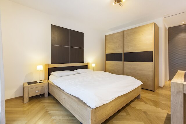 ネスト - ヴァインベルグ