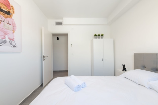 ラグジュアリーAPT 3 BRニュータワーパーキング