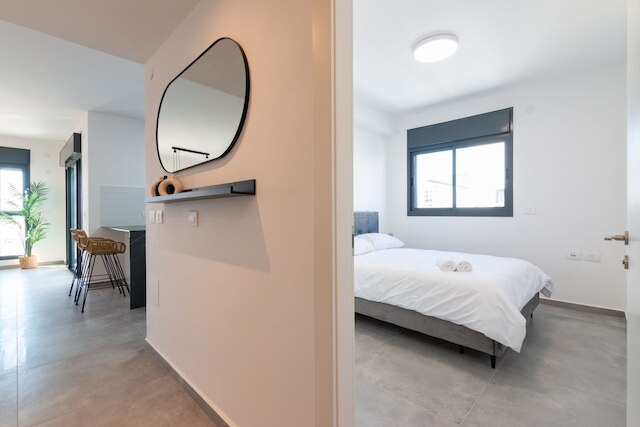 ラグジュアリーAPT 3 BRニュータワーパーキング