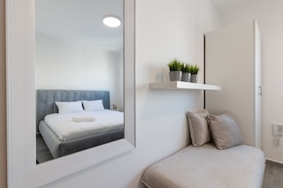 ラグジュアリーAPT 3 BRニュータワーパーキング