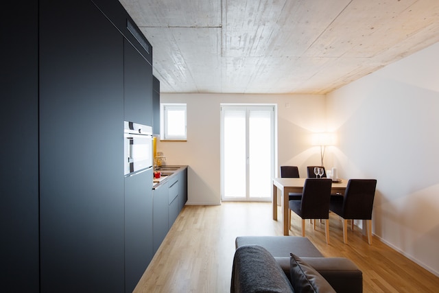 ネスト - カンツライ 225