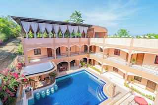 ダイナズ ツーリスト イン プエルト プリンセサ