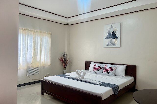 ダイナズ ツーリスト イン プエルト プリンセサ