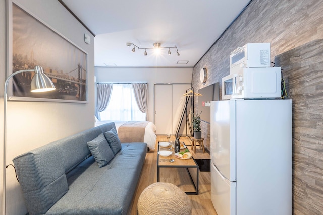 アリタクローバーハイツ