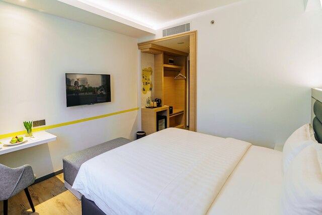 イエロ ホテル ハーバー ベイ バタム