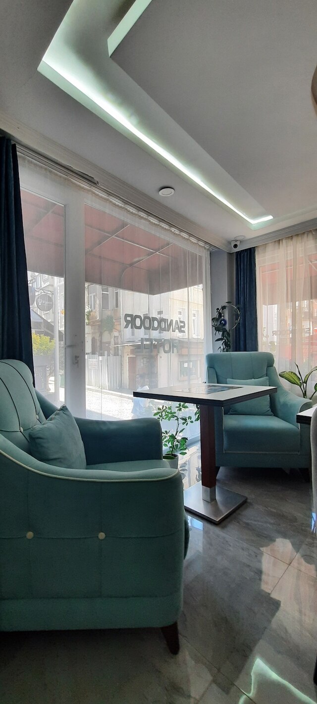 サンドドアホテル