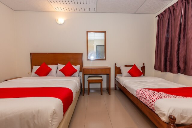 OYO 90893 ホテル 68 カンポン ラパン