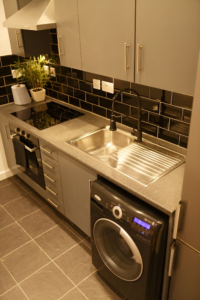 ホワイトチューリップセントラル3ベッドルームデュプレックスロフト