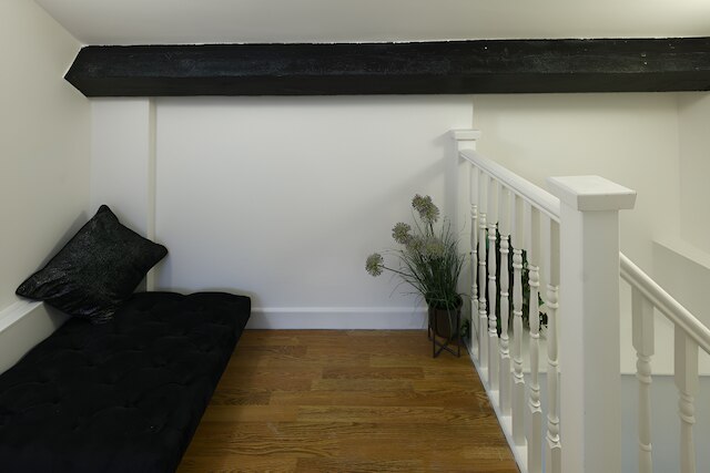 ホワイトチューリップセントラル3ベッドルームデュプレックスロフト