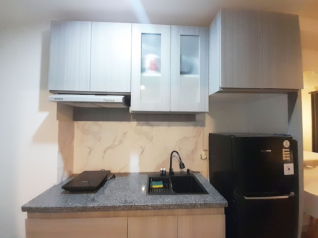 モダン クラシック スタジオ アット マタラム シティ  アパートメント