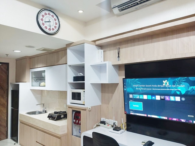 モダン ルック 1ッBーム アット ウッタラ ザ アイコン  アパートメント