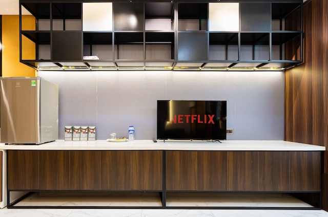 マディソンのフルキッチン付きスタジオAPT