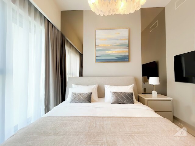 極度のラグジュアリーブルージュロワイヤルバルコニー&ダウンタウンビュー