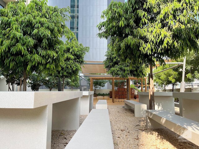 極度のラグジュアリーブルージュロワイヤルバルコニー&ダウンタウンビュー