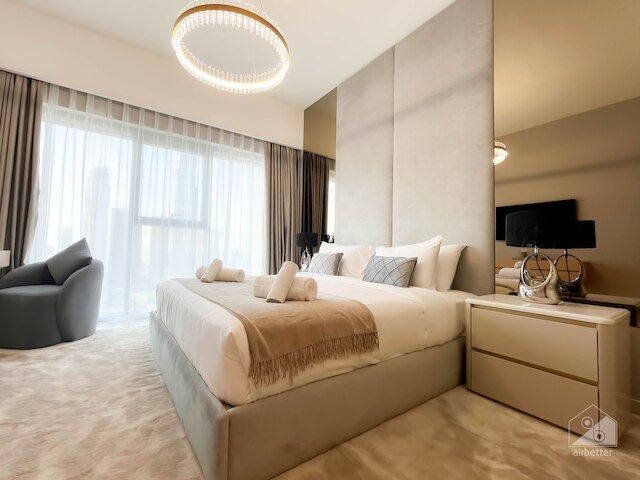 ダウンタウンの中心部で究極の豪華さ