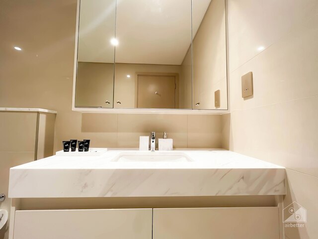 ダウンタウンの中心部で究極の豪華さ