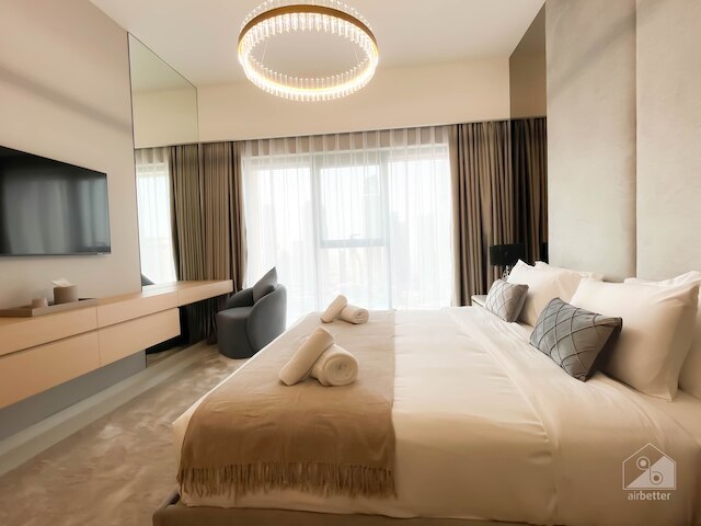 ダウンタウンの中心部で究極の豪華さ