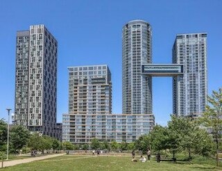 トロント 21 アイスボート 19 フロア