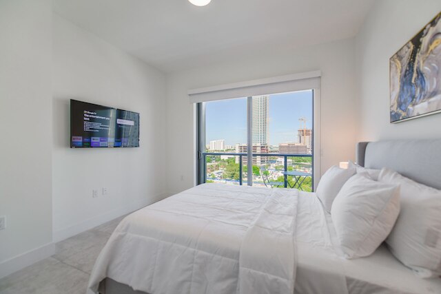 ハイエンド ブリッケル コンド