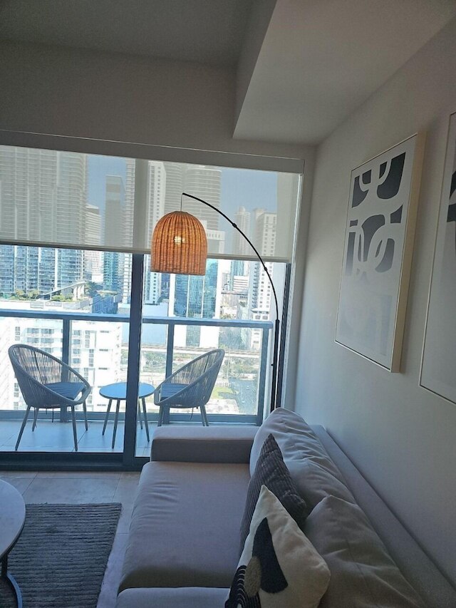 トップロケーション・スタンニング・コンド・イン・ブリッケル