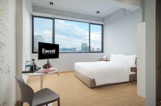 エメラルドホテルレジデンス